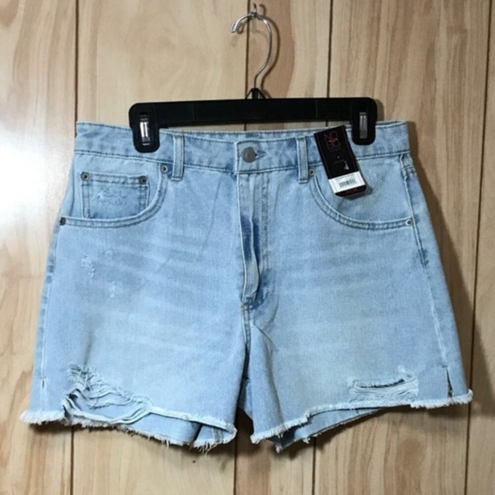 NWT No Boundaries High Rise Blue Light Wash Distress Denim Shorts Juniors 11